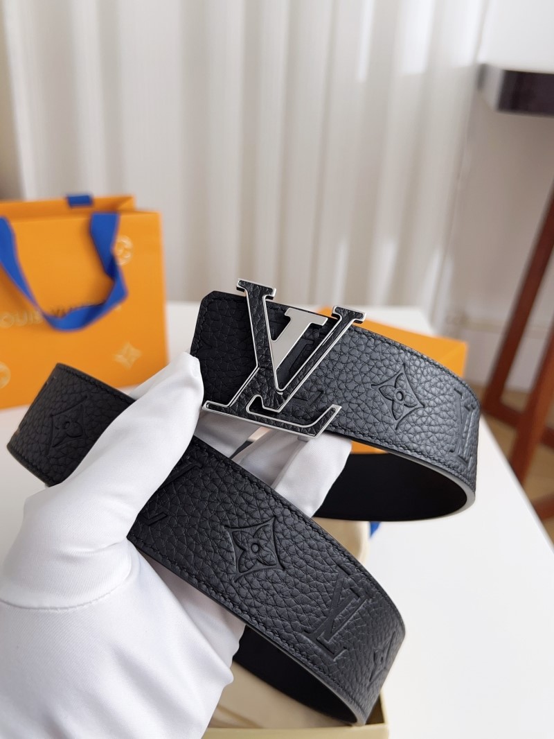 l0vis Vvtt0n belts
